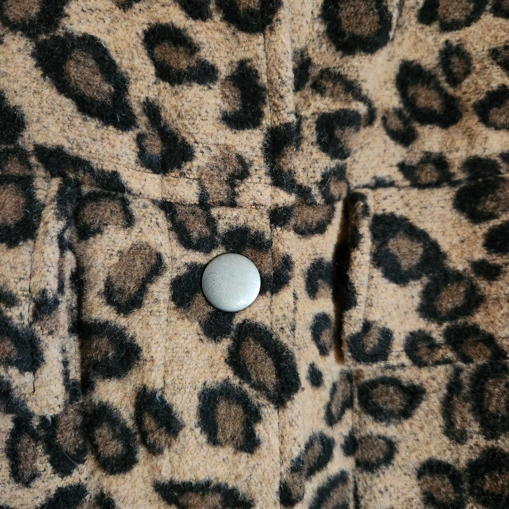 Wild Fable animal print shacket medium - Picture 2 of 7